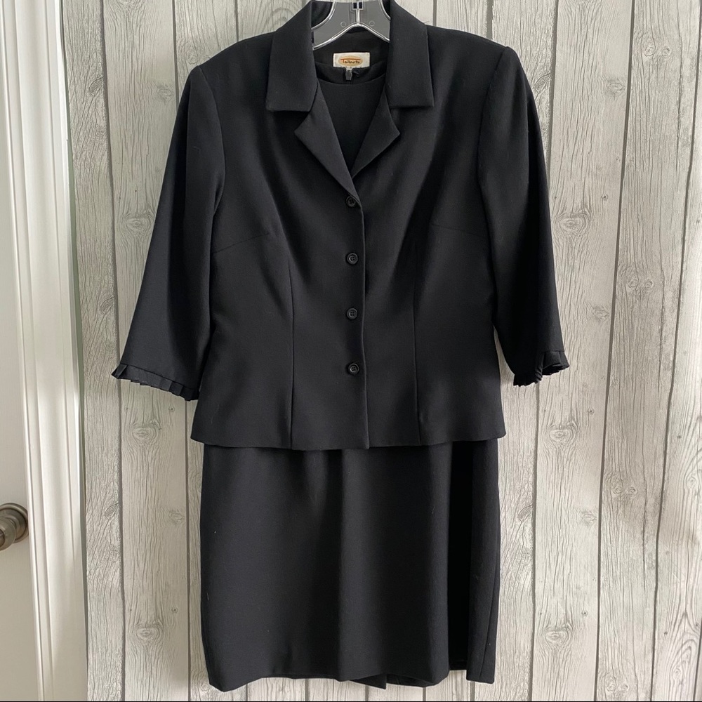Talbots Petites Suit / Dress & Blazer - Size 10 P